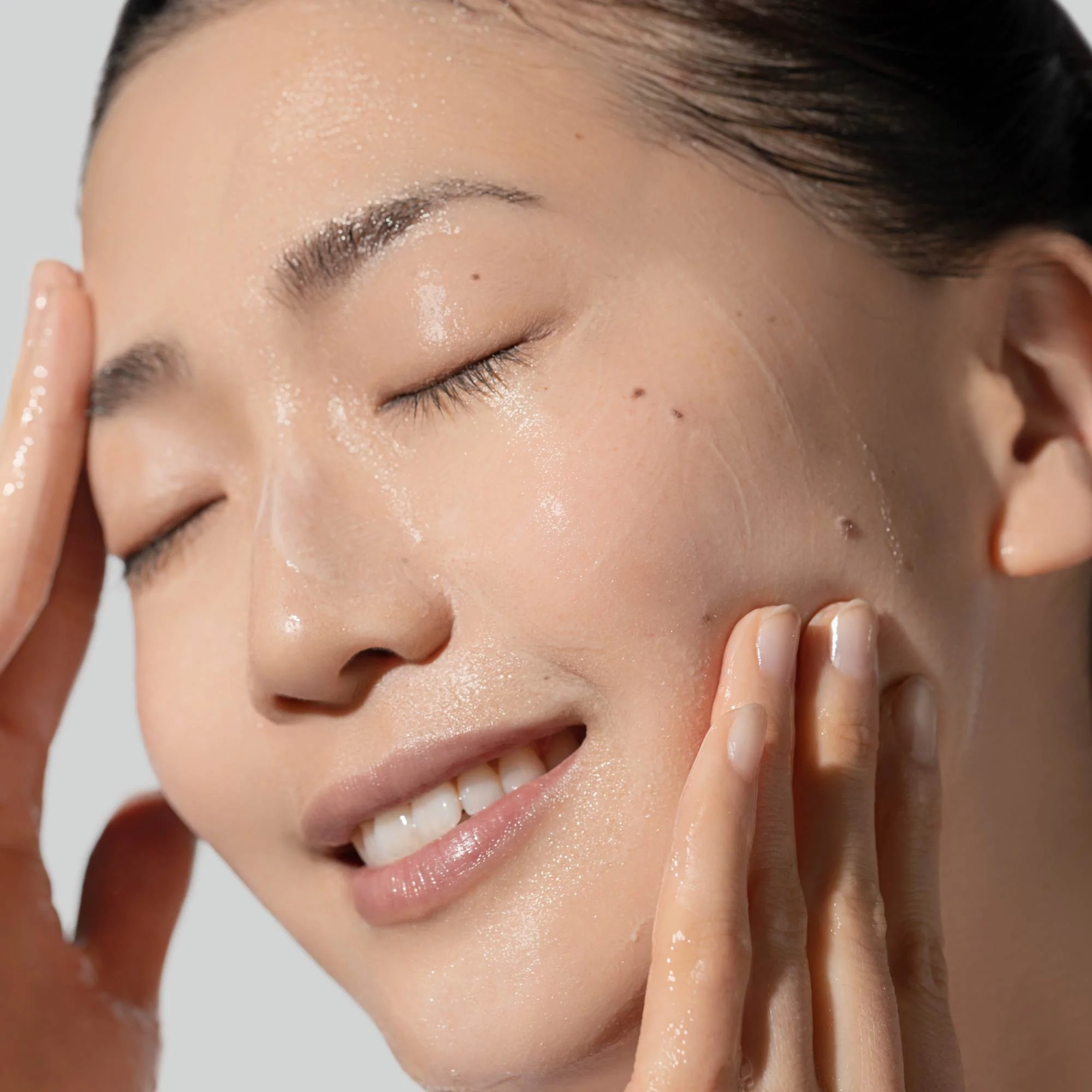 Daily Glycolic Cleanser - Image 5